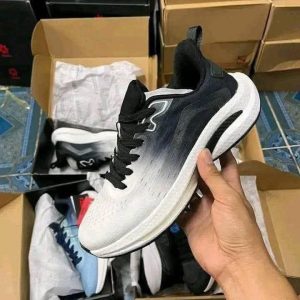 Sport Shoes Pallet