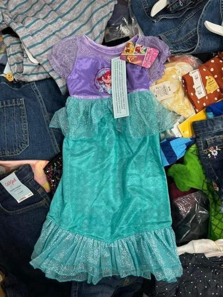 Children clothes pallets - Image 10