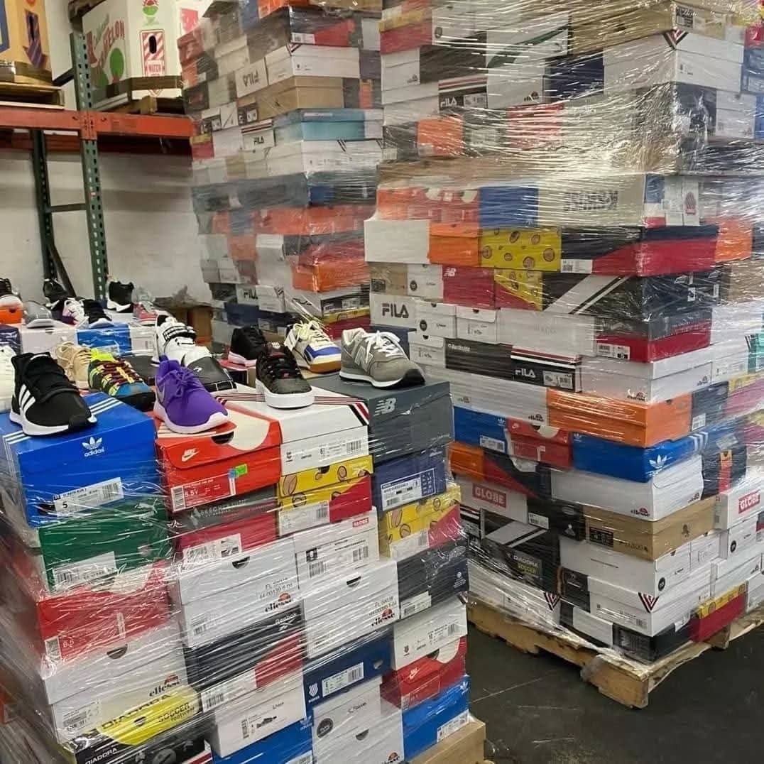 Overstock Shoes Pallets - Image 2