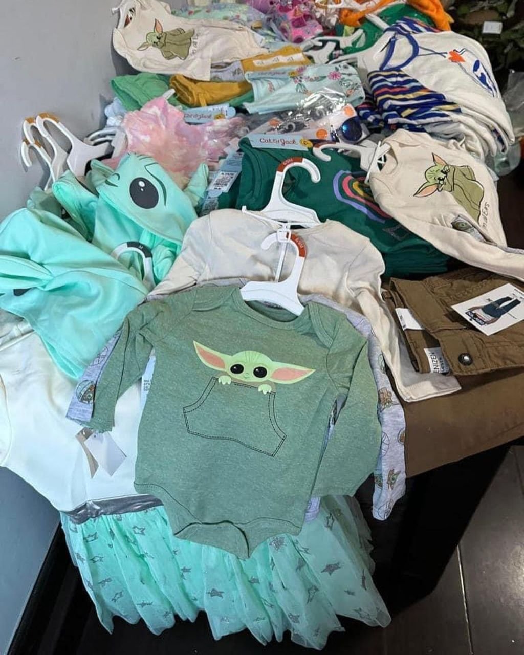 Children clothes pallets - Image 8