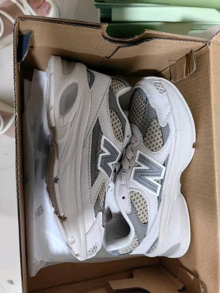 New balance sneakers