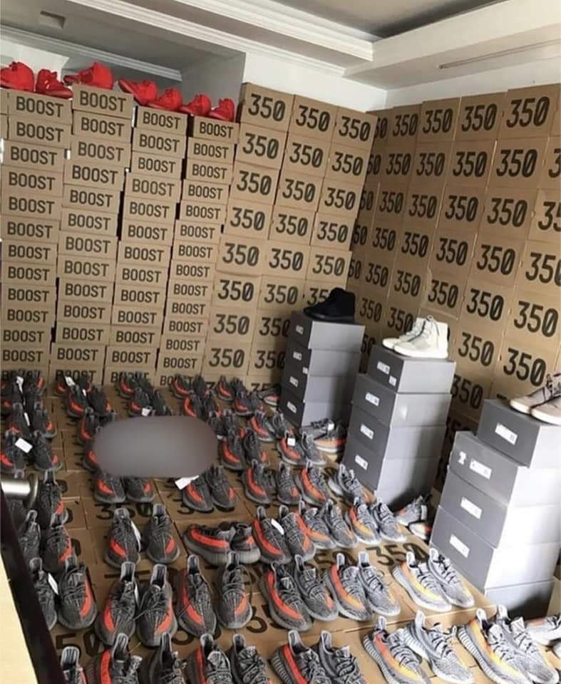 Yeezy Shoes Pallet - Image 8