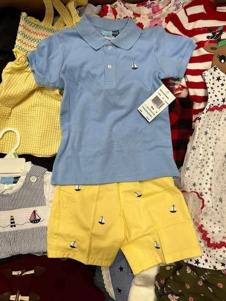 Children clothes pallets - Image 16
