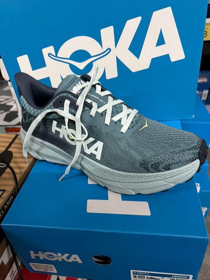 HOKA SHOE PALLET - Image 9